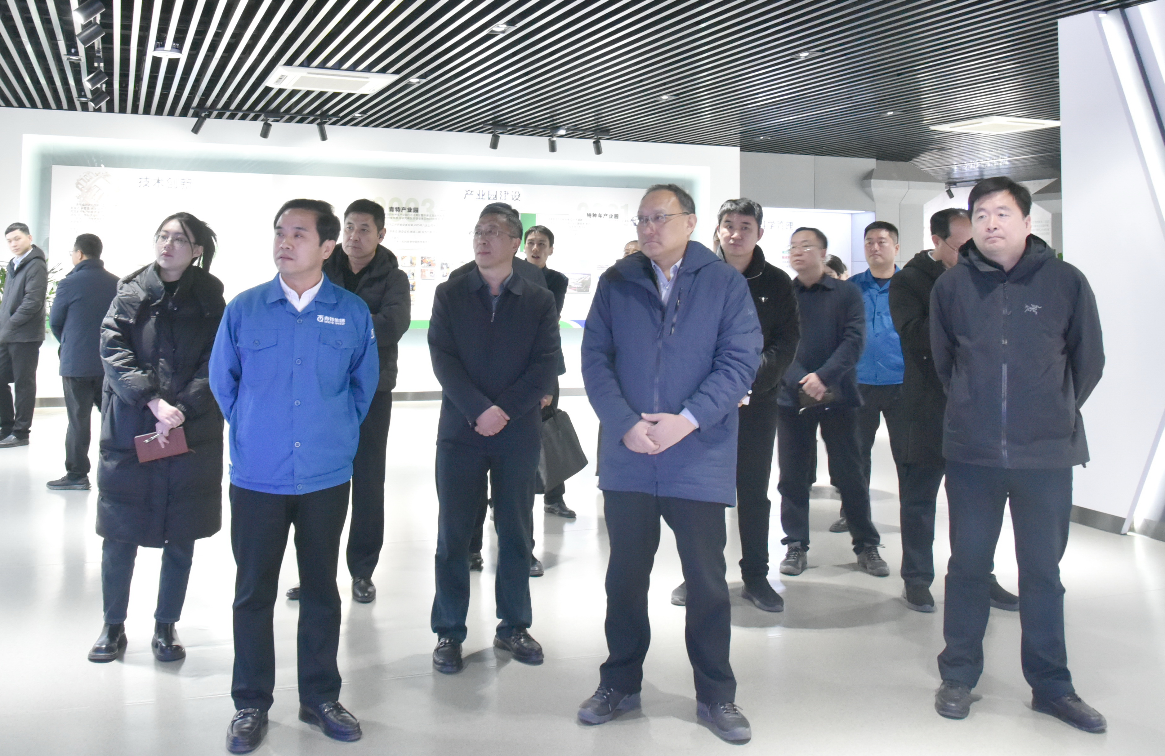 青岛市委社会工作部领导一行莅临黄金城网址多少视察指导党建工作